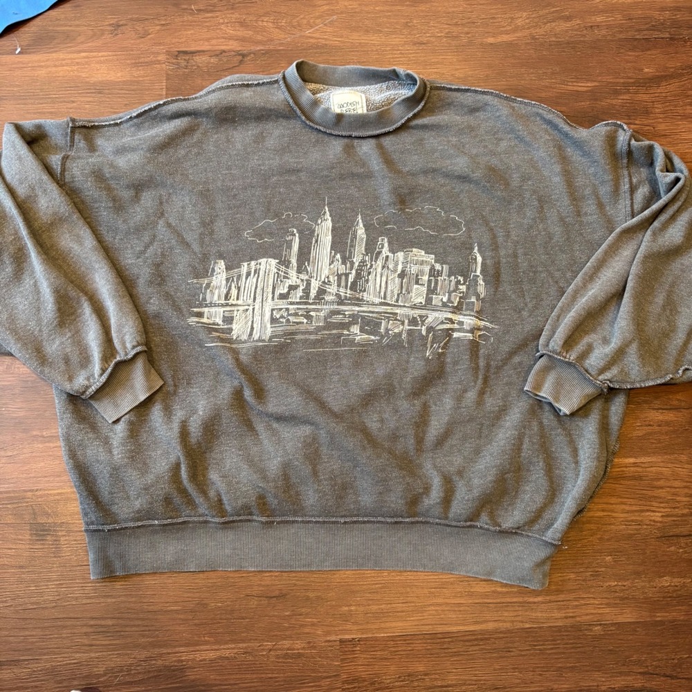 Buckle Modish Rebel Charcoal Gray Skyline Graphic Oversized Sweatshirt M Grunge